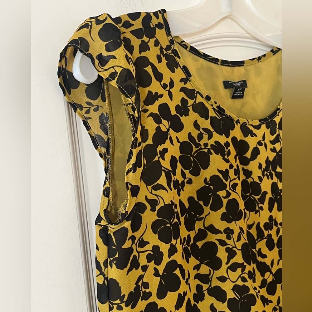 Ann Taylor Factory Floral Print Blouse Black and Dark Yellow Women’s Size XS - Picture 6 of 15